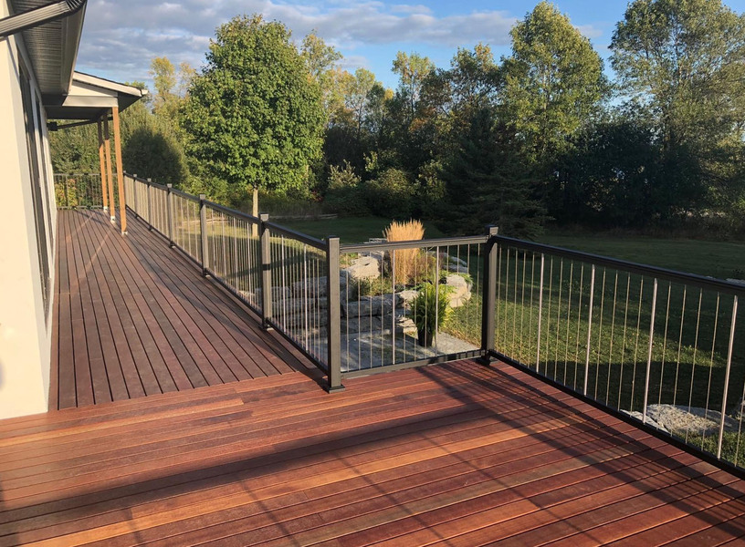 1_modern-deck-home-remodeling