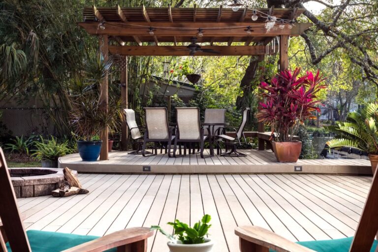 Custom Decks | Personalized Deck Design & Installation